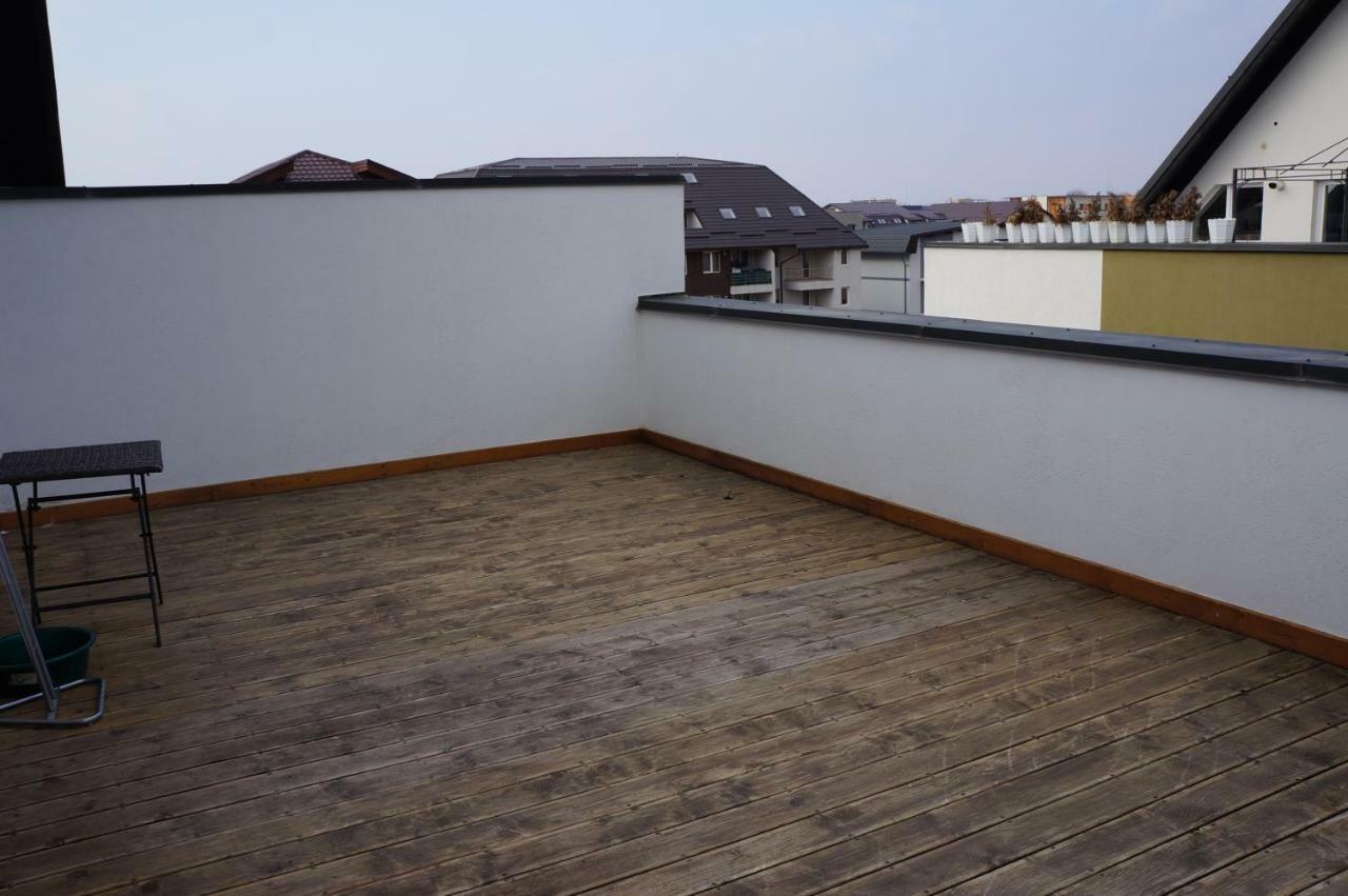 Appartement Leisure Apartmens Braşov Extérieur photo