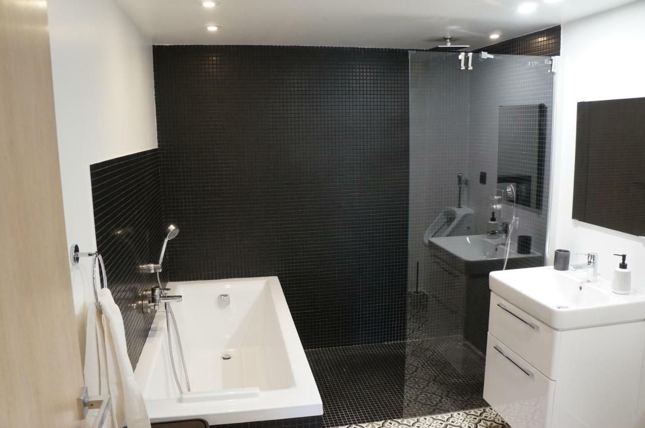 Appartement Leisure Apartmens Braşov Extérieur photo