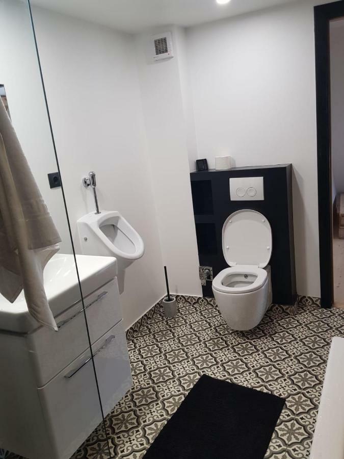 Appartement Leisure Apartmens Braşov Extérieur photo